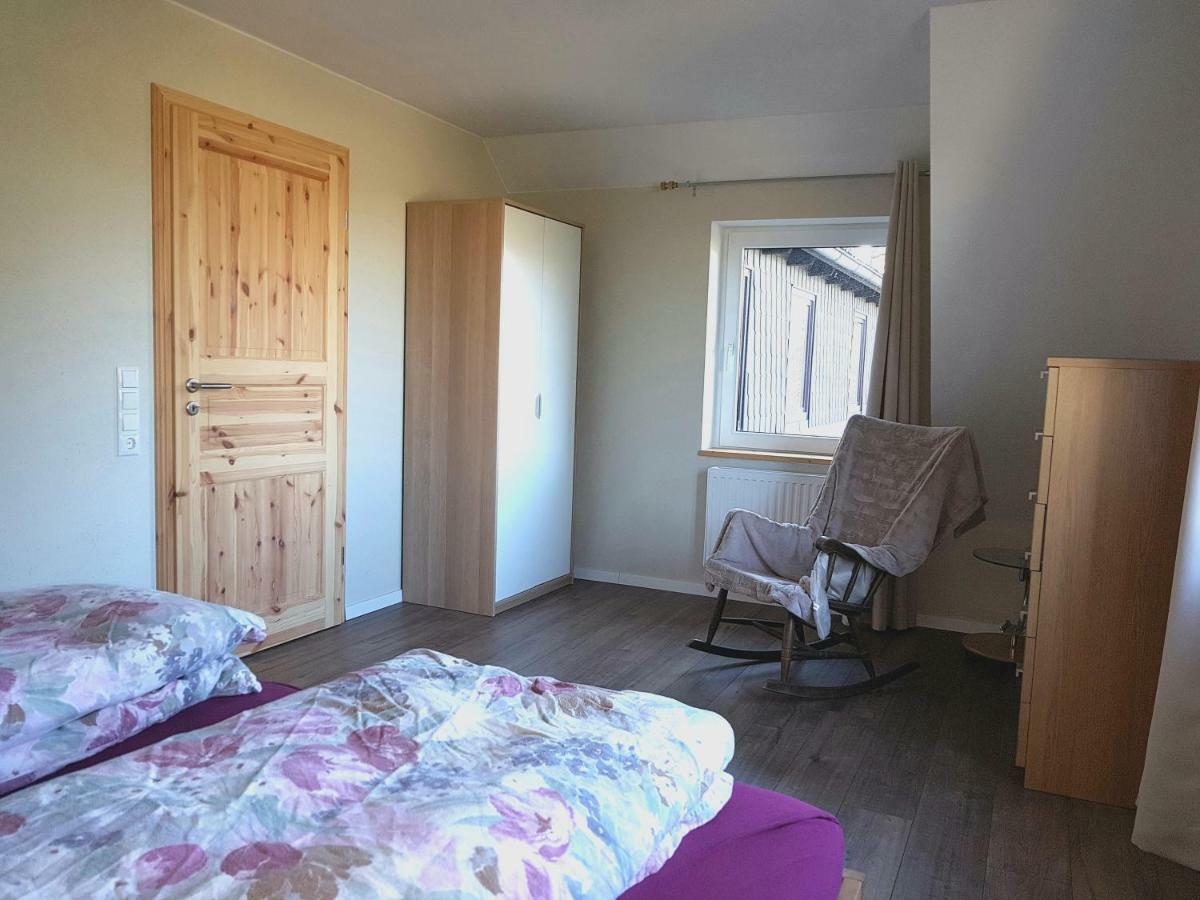 Landhaus-laessig *